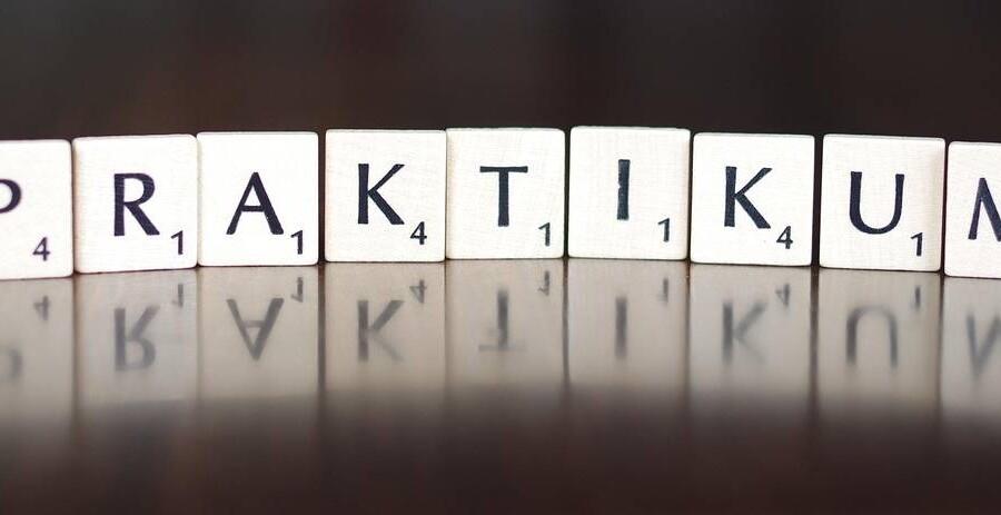Jak napisać ocenę dorobku zawodowego nauczyciela stażysty aby była wartościowa?